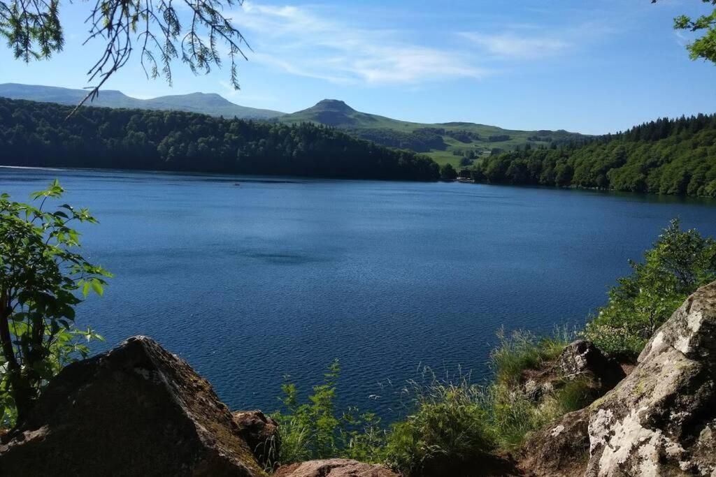 Studio Au Coeur Des Volcans D Auvergne - Murol Kültér fotó